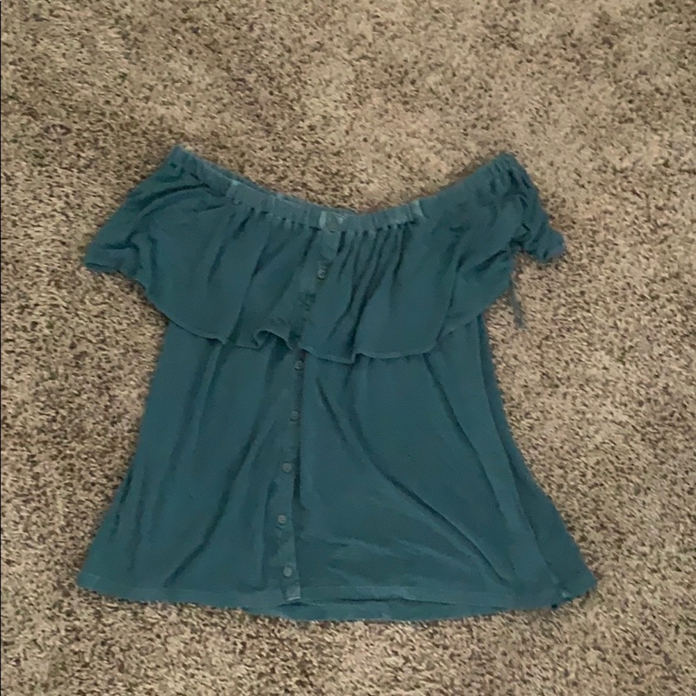 American Eagle off the shoulder shirt